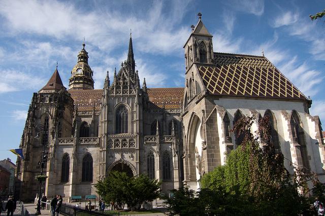 Impsanter St.-Elisabeth-Dom und angrenzende Michaelskapelle in Košice