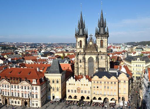 Teynkirche am Altstädter Ring in Prag